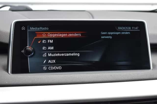 BMW X5 (2017) thumbnail 28
