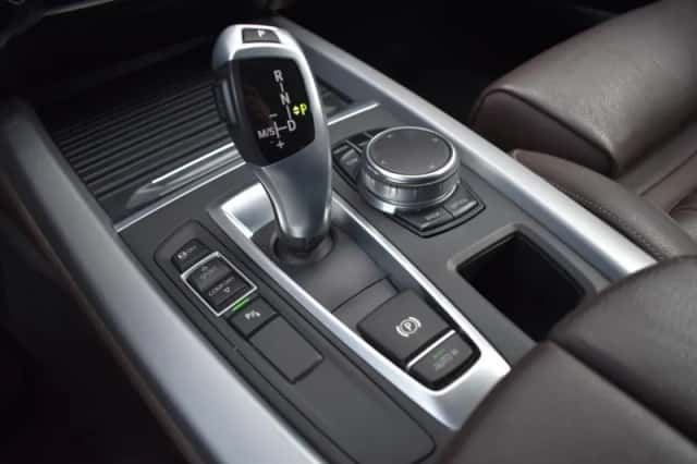 BMW X5 (2017) thumbnail 32