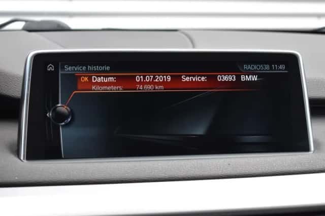 BMW X5 (2017) thumbnail 37