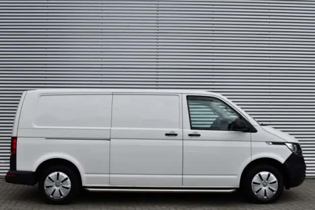 Volkswagen Transporter (2022) thumbnail 6