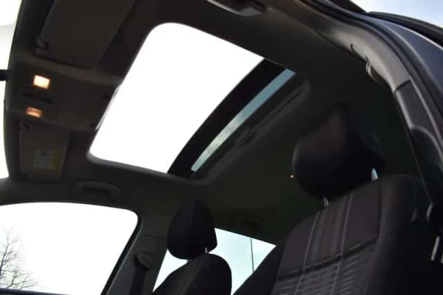 Volkswagen Golf (2015) thumbnail 13