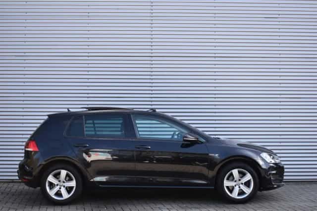 Volkswagen Golf (2015) thumbnail 6
