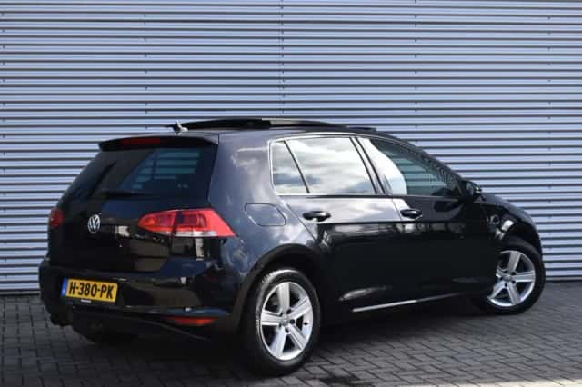 Volkswagen Golf (2015) thumbnail 7