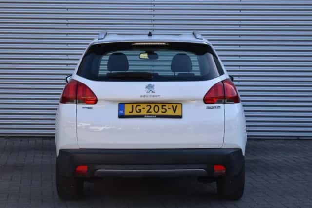 Peugeot 2008 (2016) thumbnail 7