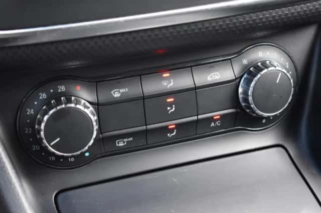Mercedes-Benz A-Klasse (2013) thumbnail 27