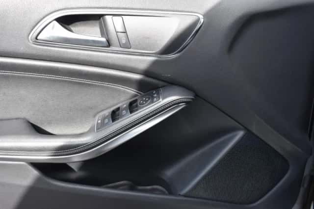 Mercedes-Benz A-Klasse (2013) thumbnail 10