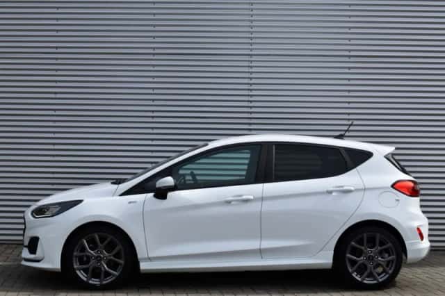 Ford Fiesta (2023) thumbnail 2