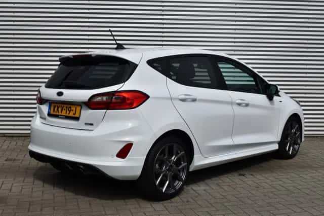 Ford Fiesta (2023) thumbnail 3