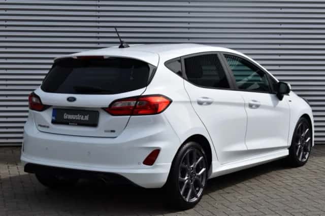 Ford Fiesta (2023) thumbnail 3