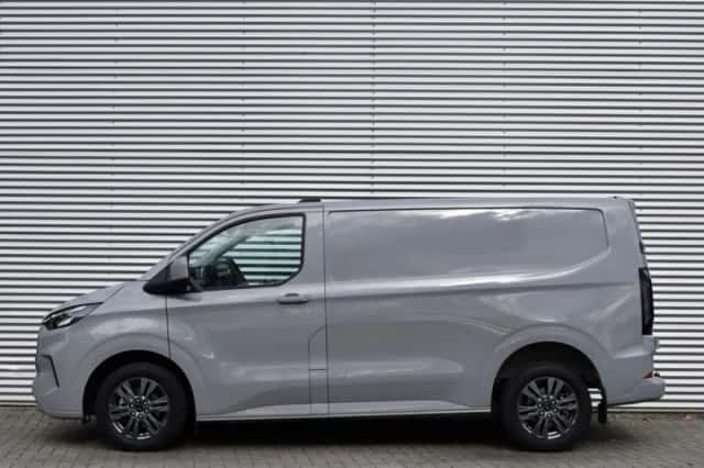 Ford Transit Custom (2025) thumbnail 2