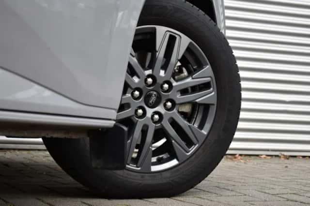 Ford Transit Custom (2025) thumbnail 4