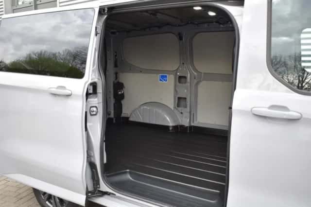Ford Transit Custom (2025) thumbnail 7