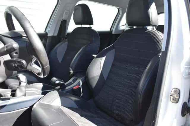 Peugeot 2008 (2013) thumbnail 11