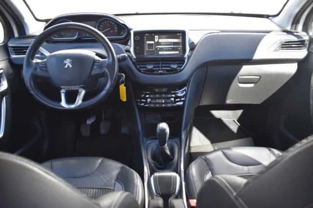 Peugeot 2008 (2013) thumbnail 15