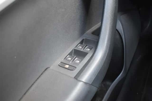 Škoda Octavia (2014) thumbnail 18