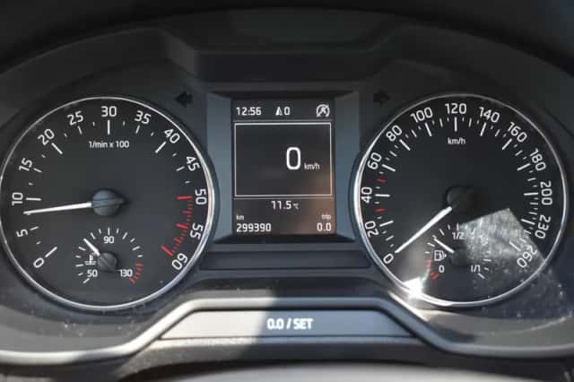 Škoda Octavia (2014) thumbnail 23
