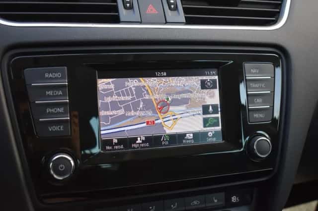 Škoda Octavia (2014) thumbnail 30