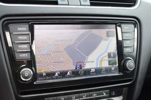 Škoda Octavia (2014) thumbnail 35