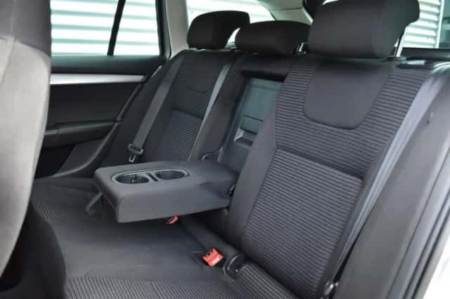 Škoda Octavia (2014) thumbnail 37