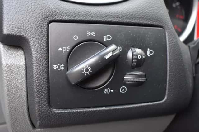 Ford Focus (2008) thumbnail 13