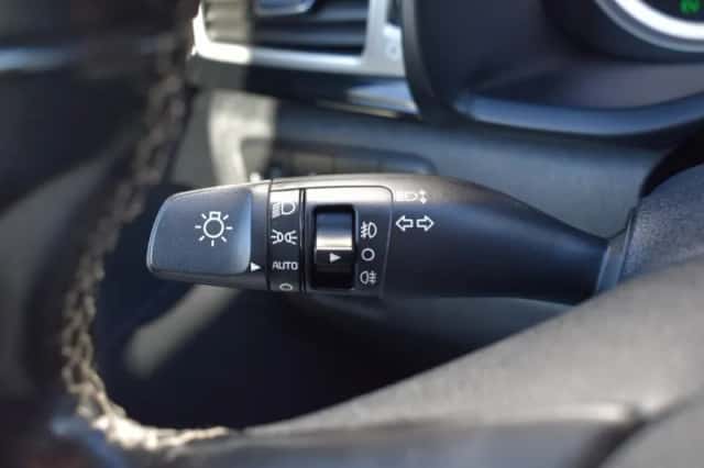 Kia Niro (2017) thumbnail 17