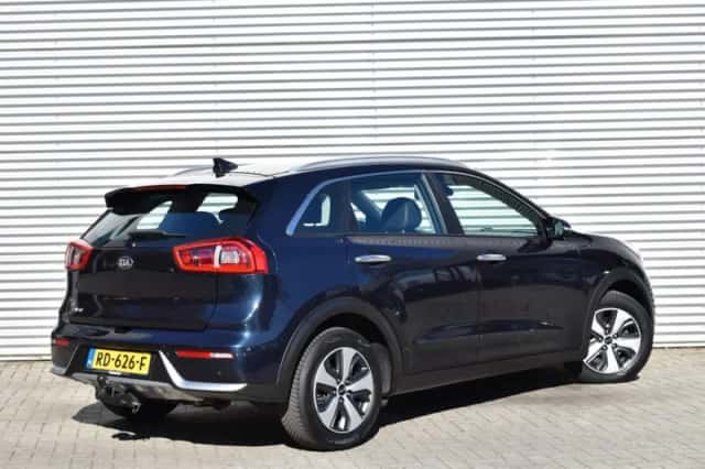 Kia Niro (2017) thumbnail 3