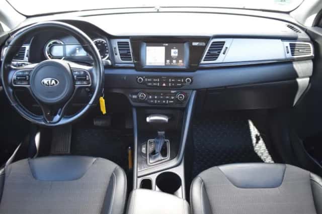 Kia Niro (2017) thumbnail 22