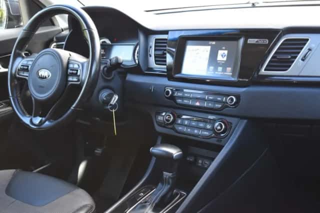 Kia Niro (2017) thumbnail 32