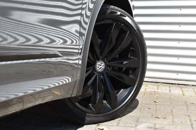 Volkswagen Tiguan (2019) thumbnail 8