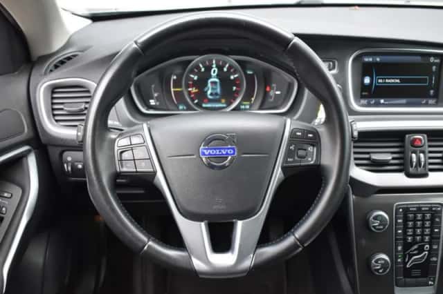 Volvo V40 (2014) thumbnail 17