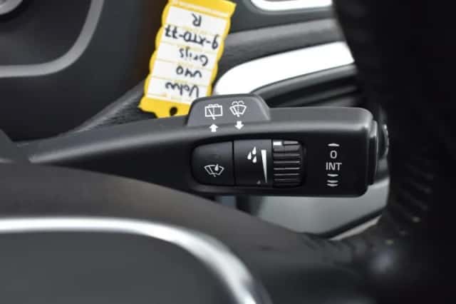 Volvo V40 (2014) thumbnail 21