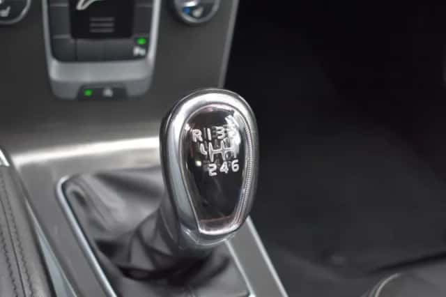 Volvo V40 (2014) thumbnail 26