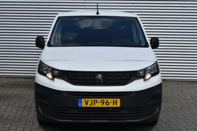 Peugeot Partner (2021) thumbnail 4