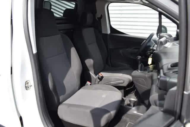 Peugeot Partner (2021) thumbnail 31