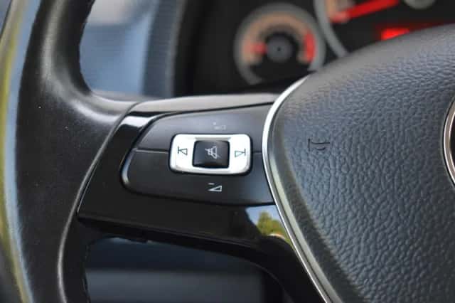 Volkswagen Up (2018) thumbnail 18