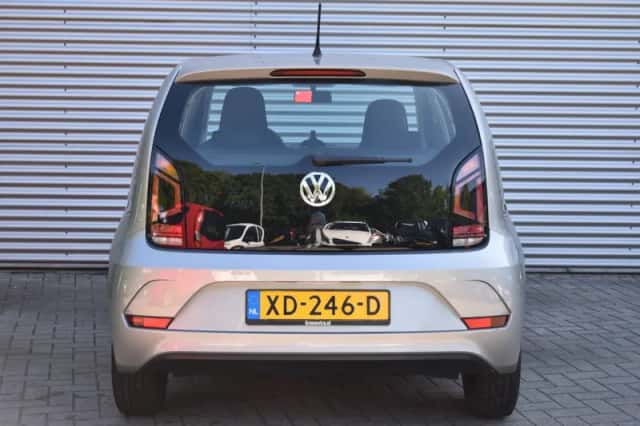 Volkswagen Up (2018) thumbnail 9