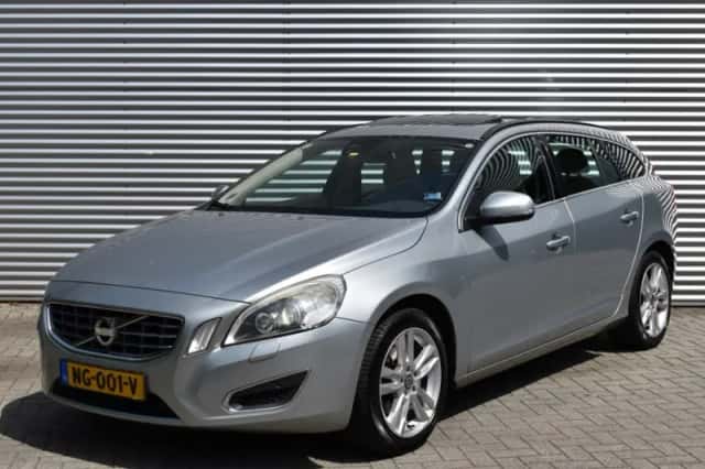 Volvo V60 (2013) thumbnail 1