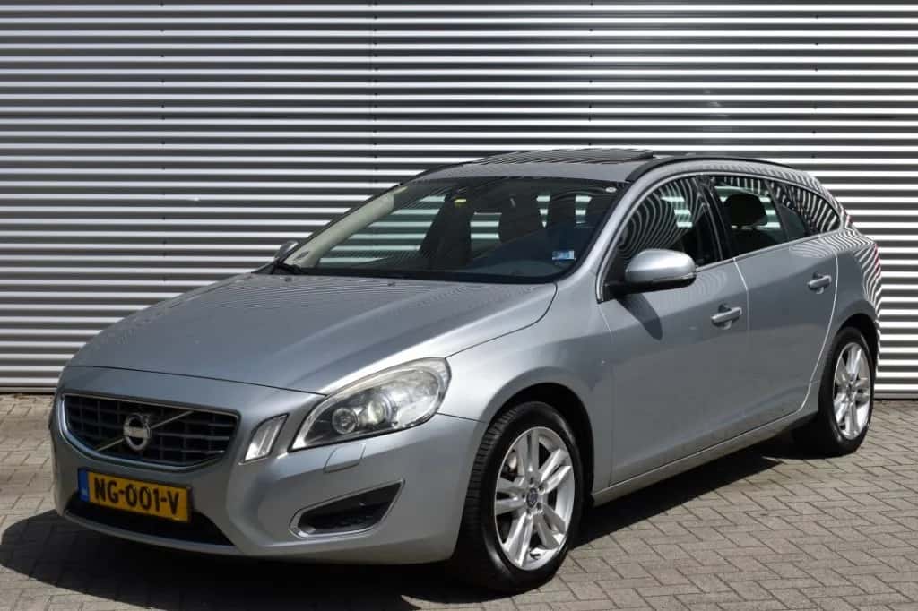 Volvo V60 (2013) — foto 1