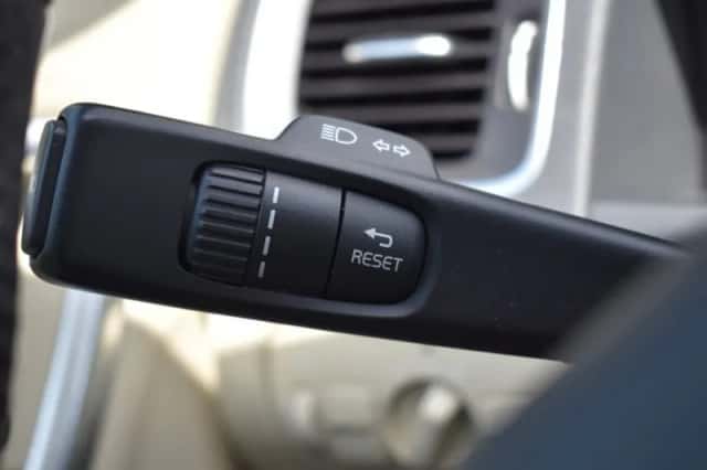 Volvo V60 (2013) thumbnail 21