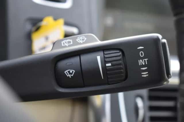 Volvo V60 (2013) thumbnail 25