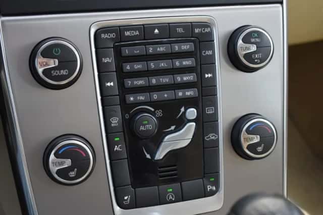 Volvo V60 (2013) thumbnail 29