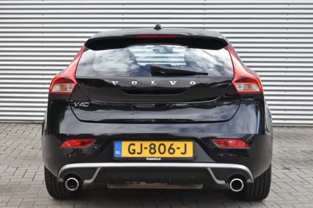 Volvo V40 (2015) thumbnail 6