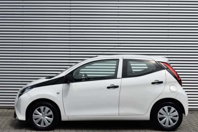 Toyota Aygo (2019) thumbnail 2