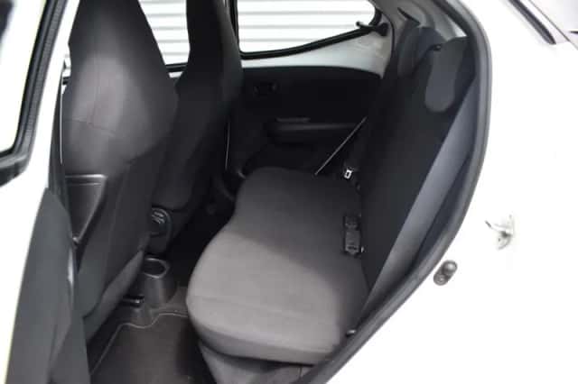 Toyota Aygo (2019) thumbnail 4