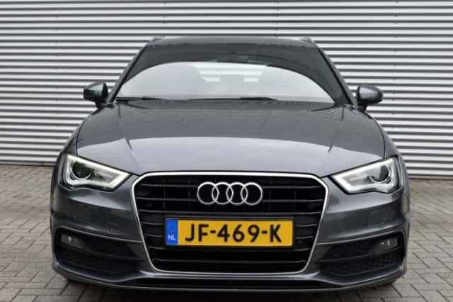 Audi A3 (2016) thumbnail 6