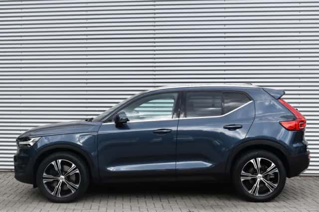 Volvo XC40 (2020) thumbnail 2
