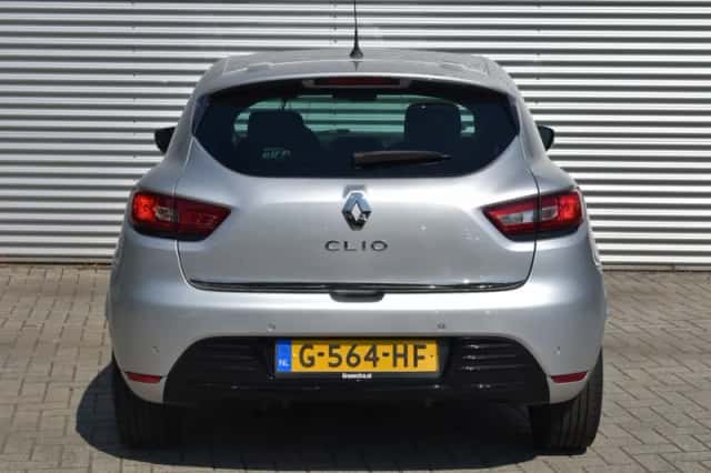 Renault Clio (2019) thumbnail 5