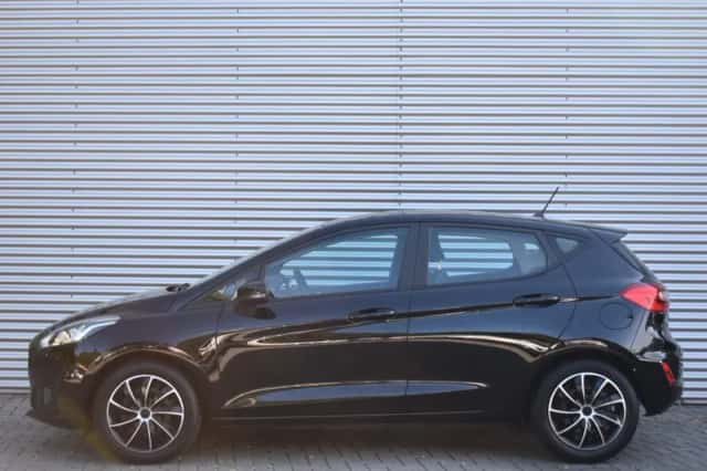 Ford Fiesta (2018) thumbnail 2