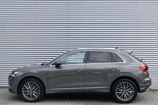 Audi Q3 (2020) thumbnail 2