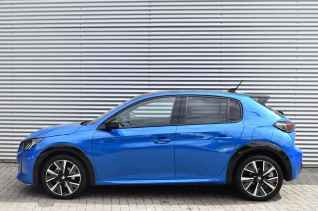 Peugeot 208 (2021) thumbnail 2